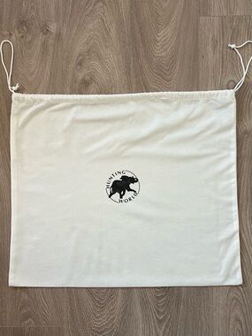 Hunting World dust bag (C247)